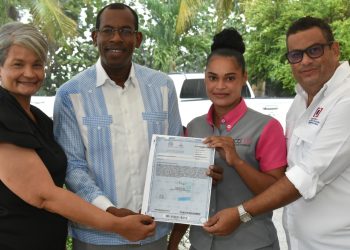 Programa “Títulos en Casa” impacta a familias de San Pedro de Macorís