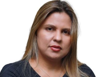 Periodista Joseline Reyes denuncia intento de estafa vía WhatsApp con número de contacto conocido