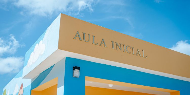 Entregan centro educativo de Inicial y Primaria en Monte Plata