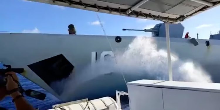 Así quedaron los barcos chinos tras colisionar mientras acosaban a patrulla Filipina