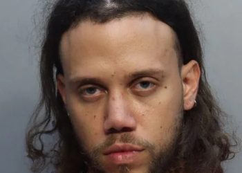 Arrestan en Miami al reguetonero Jhayco por posesión de cocaína y cannabis