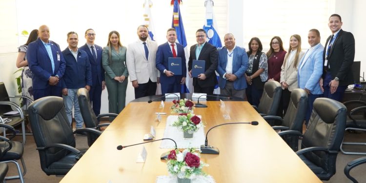 Proindustria e Indocal formalizan acuerdo para fortalecer la calidad y competitividad industrial en República Dominicana