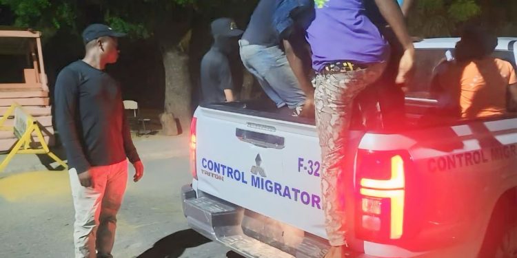 DGM ejecuta operaciones de interdicción,  detiene 1,449 y repatría 1,083 extranjeros en condición migratoria irregular
