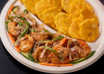 Jade Teriyaki inaugura sucursal en Ágora Santiago Center: más sabor asiático ahora en un nuevo punto de la ciudad