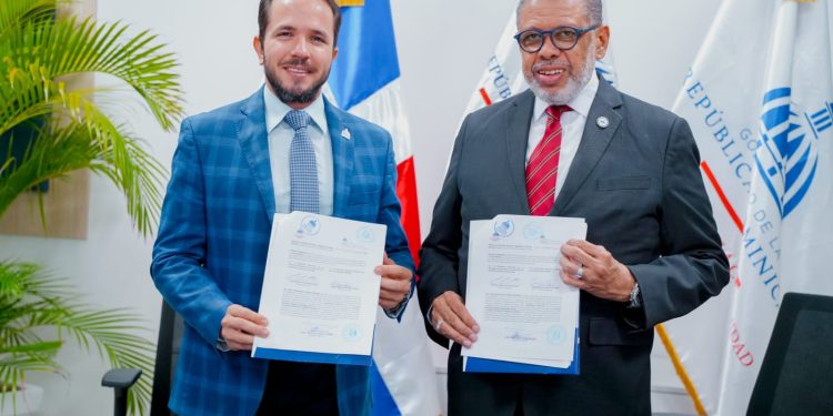 Tecnificación de Riego y Desarrollo de la Comunidad firman acuerdo para modernizar la agricultura en zonas vulnerables