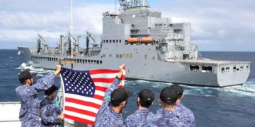 Estados Unidos desplegó fuerzas militares en el mar Caribe para combatir cárteles de droga latinoamericanos