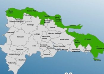 8 provincias bajo alerta verde por huracán Erin, según COE