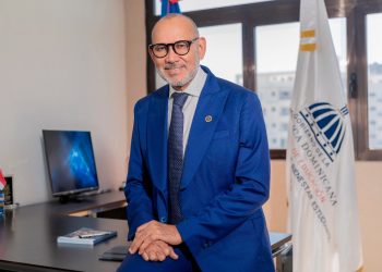 Víctor Castro agradece confianza del presidente Abinader y destaca logros para el bienestar estudiantil