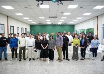 ADOCEM imparte ciclo de conferencias universitarias sobre la historia de la industria del cemento en RD