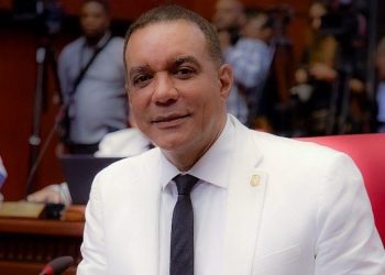 Senador Carlos Gómez califica de exitoso, humano, moderno y transparente el primer año de gestión del presidente Luis Abinader