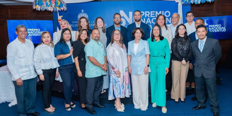 Ministerio de la Juventud realiza lanzamiento regional del Premio Nacional de la Juventud 2026 en la ciudad de Santiago