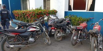 Policía decomisa drogas, ocupa motocicletas y detiene varias personas mediante operativos en Los Guaricanos, SDN