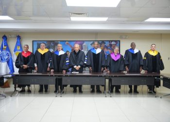 UASD otorga título de “Profesor Honorario” al doctor Rafael Sánchez Español