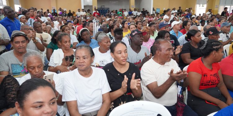 Inician trabajos de titulación en el Higüero con 5,600 beneficiarios