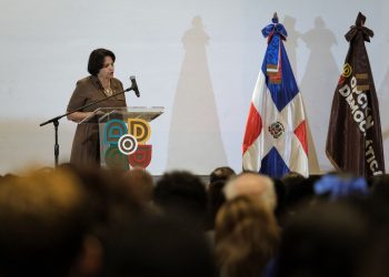 Minou Tavárez denuncia retrocesos democráticos y llama a recuperar la política como herramienta de transformación