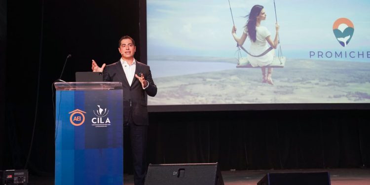 George Alexander Nader presenta en el X Congreso CILA la visión de Maralda como plataforma para el turismo del futuro en Miches