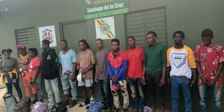 Detienen 49 haitianos indocumentados en Dajabón