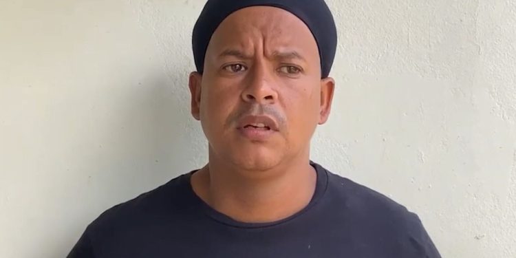 Empleado denuncia atropellos del fiscal de Los Ríos tras detención injustificada