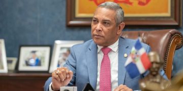 Senador Franklin Romero saluda celebración Expo Mayorista 2025