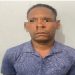 Policía captura en flagrancia a hombre acusado de homicidio por viejas rencillas en Peralvillo, Monte Plata