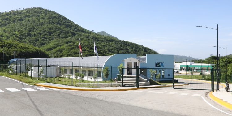 Ministro administrativo: "Esta moderna universidad es una visión del presidente Abinader para el verdadero desarrollo económico y social de la región Sur"