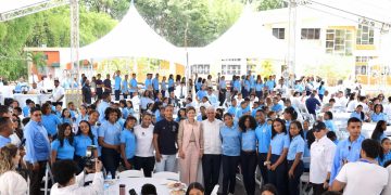 Junto a la vicepresidenta Raquel Peña senador Ricardo de los Santos entrega importantes obras en Sánchez Ramírez