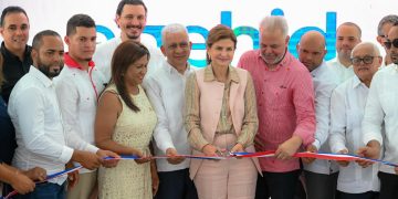 Junto a la vicepresidenta Raquel Peña senador Ricardo de los Santos entrega importantes obras en Sánchez Ramírez