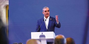 Abinader anuncia que continuarán los cambios en el tren gubernamental