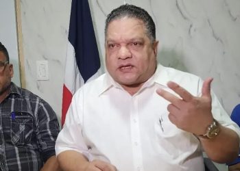 Mario Díaz aboga por reformas puntuales al Código Laboral sin afectar la cesantía