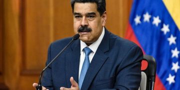 ¿Maduro trató de huir? avión estatal sale de Venezuela, sobrevuela el mar y retorna