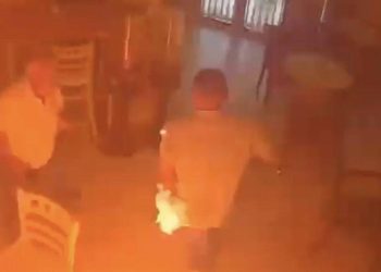 Detienen en España a hombre que incendió un bar porque no le dieron mayonesa