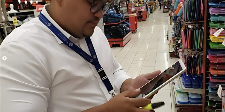 ProConsumidor intensifica control en venta de útiles escolares para evitar publicidad engañosa