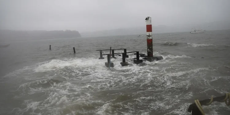 Sismo de magnitud 7.8 vuelve a sacudir la península de Kamchatka, Rusia