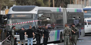 Suben a seis los muertos en el ataque a tiros de Jerusalén