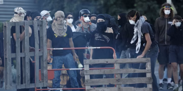 Francia vive una jornada de protestas masivas con casi 200 detenidos y despliegue policial histórico