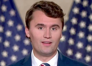 Fiscalía pedirá pena de muerte para presunto asesino de Charlie Kirk
