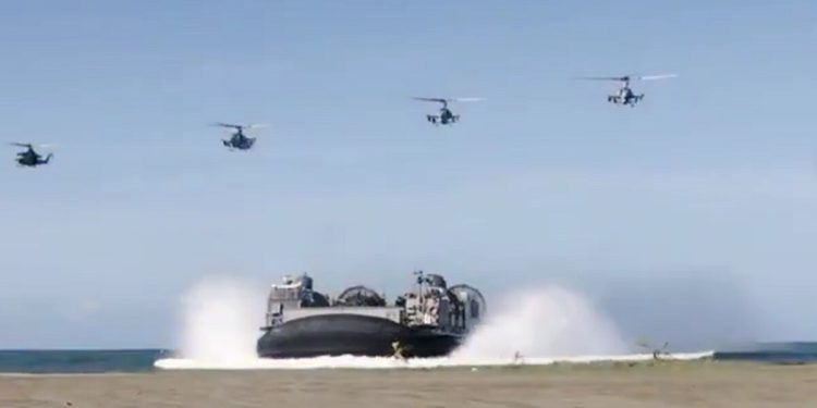 EEUU difundió imágenes de su imponente despliegue militar en Puerto Rico y el Caribe para combatir el narcoterrorismo