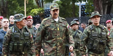 Maduro envía militares a entrenar al pueblo en uso de armas
