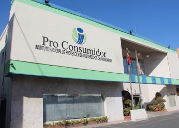 Pro Consumidor reafirmando en su 17 aniversario la defensa de los derechos de las personas consumidoras