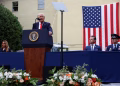Donald Trump rindió homenaje a las víctimas del 11-S y anunció que otorgará la medalla de la libertad a Charlie Kirk