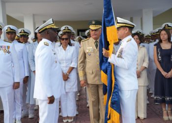 Ministro de Defensa encabeza acto de cambio de mando en la Armada de República Dominicana