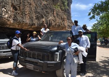 Introducen en República Dominicana la KIA Tasman en el impresionante escenario de Cabo Rojo y Bahía de las Águilas