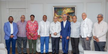 Centrales Sindicales suspenden llamado a Vigilia tras diálogo con el presidente del Senado, Ricardo de los Santos