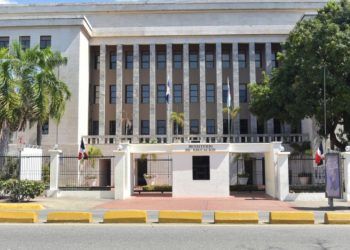 Infraestructura Escolar interviene Escuela Minerva Mirabal en Monte Plata