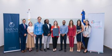 ANJE y BARNA firman convenio para elevar formación directiva y el liderazgo empresarial en RD
