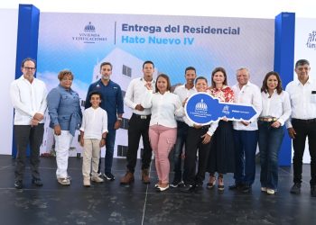 Banreservas financia 608 apartamentos entregados en Hato Nuevo por la vicepresidenta Raquel Peña   