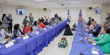 Senadores dominicanos y legisladores del Estado de New York realizan encuentro para fortalecer lazos de cooperación 