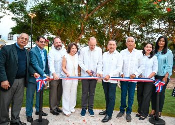 Industrias San Miguel y Alcaldía de Santiago de los Caballeros inauguran circuito de máquinas de ejercicios al aire libre para promover el bienestar comunitario
