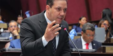 Diputado pide a Obras Públicas reparación urgente de varios puentes en comunidades de La Vega