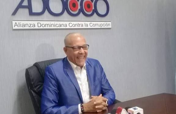 ADOCCO rechaza amenaza de Milagros Ortiz Bosch de someter a su presidente a la justicia por difamación